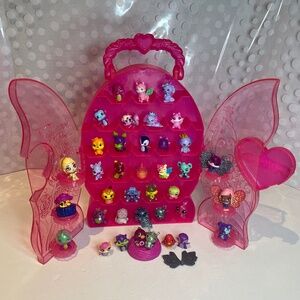 Hatchimals CollEGGtibles Collector's Case